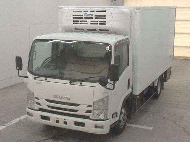 Japan Auction Vehicles 10 2020 Isuzu Elf Refrigerated and frozen trucks auction photo
