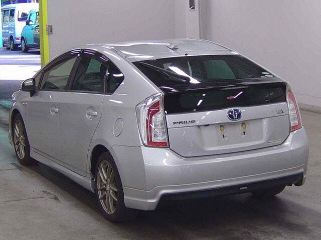 2014 Toyota Prius G Touring Selection auction photo 2