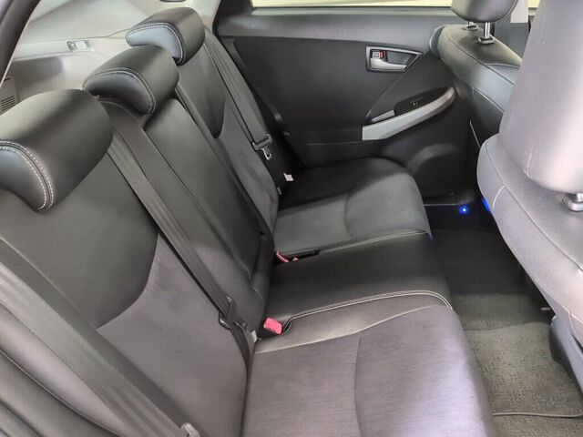 2014 Toyota Prius G Touring Selection auction photo 6
