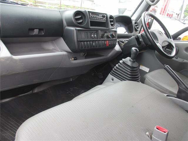 2013 Toyota Dyna 4WD Double Cab Long auction photo 4