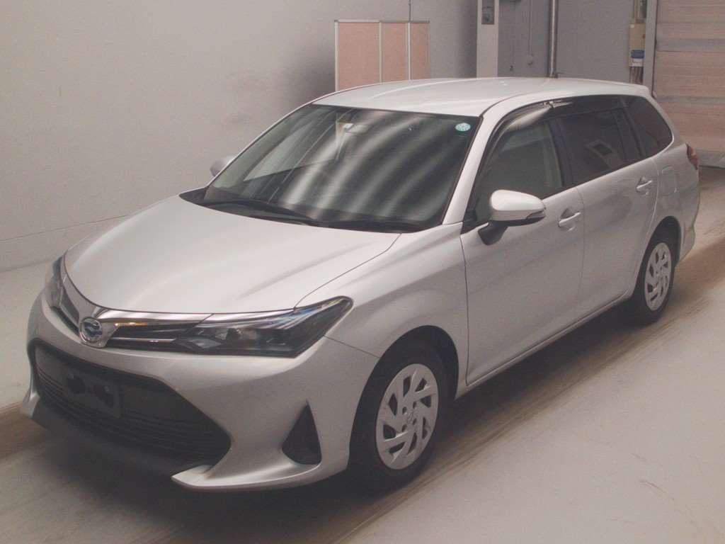 2023 Toyota Corolla Fielder Hybrid EX Japan auction vehicle