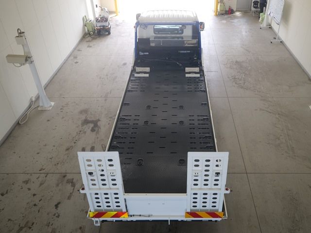 2020 Hino Dutro Loader auction photo 3