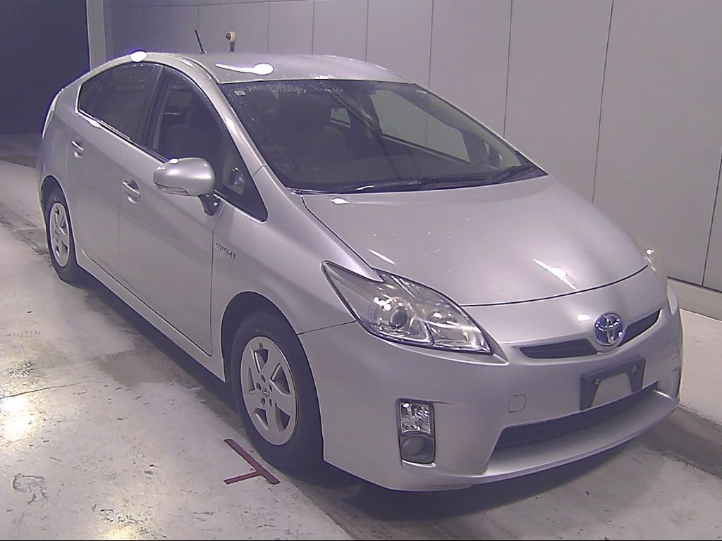 2009 Toyota Prius S Japan auction vehicle