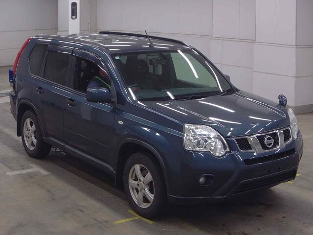 2013 Nissan X-Trail 20S 4WD Japan auction vehicle