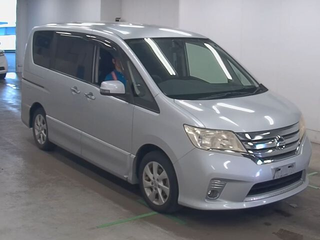 2012 Nissan Serena Japan auction vehicle