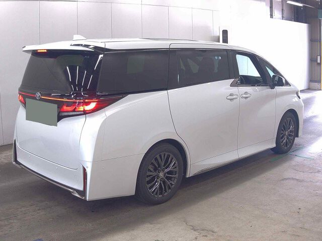 2025 Toyota Vellfire Z Premier auction photo 5