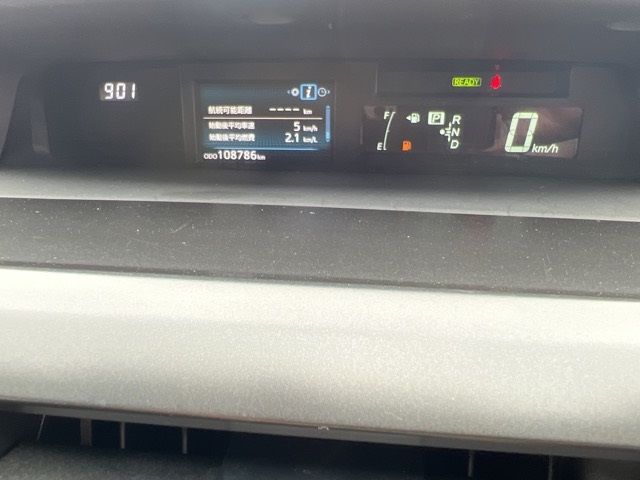 2015 Toyota Prius Alpha S auction photo 6