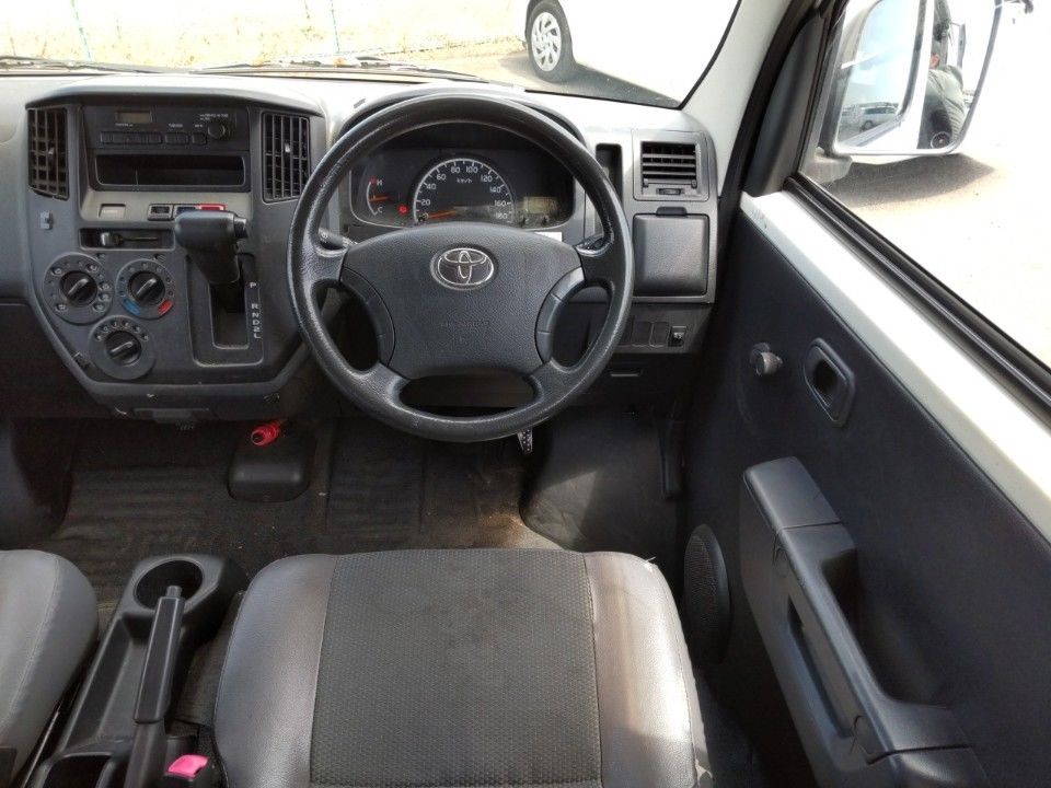2014 Toyota LiteAce auction photo 3