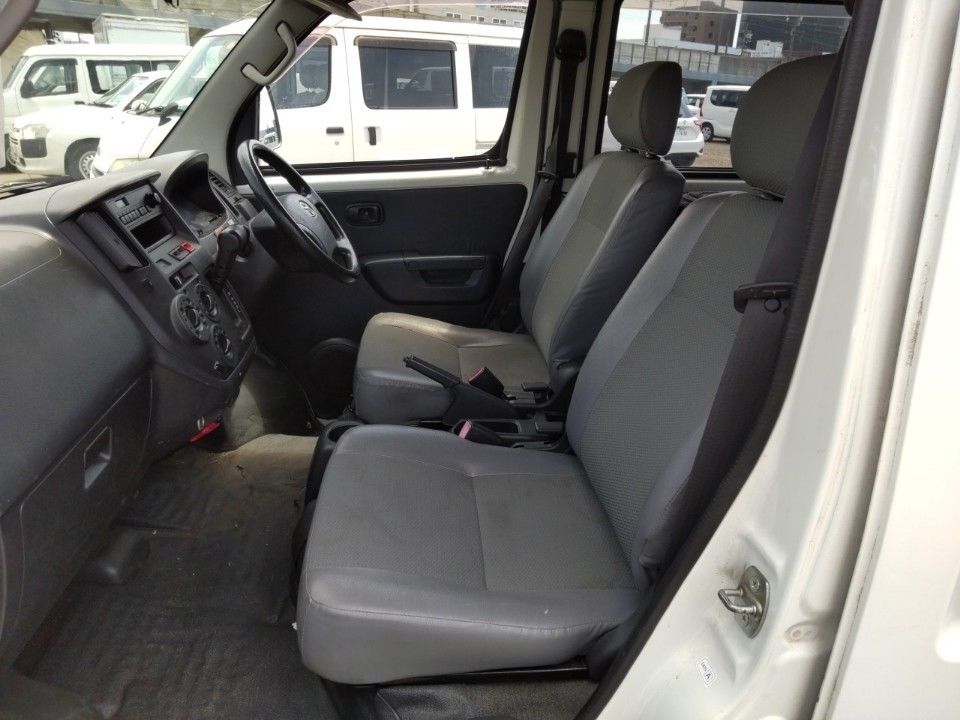 2014 Toyota LiteAce auction photo 16