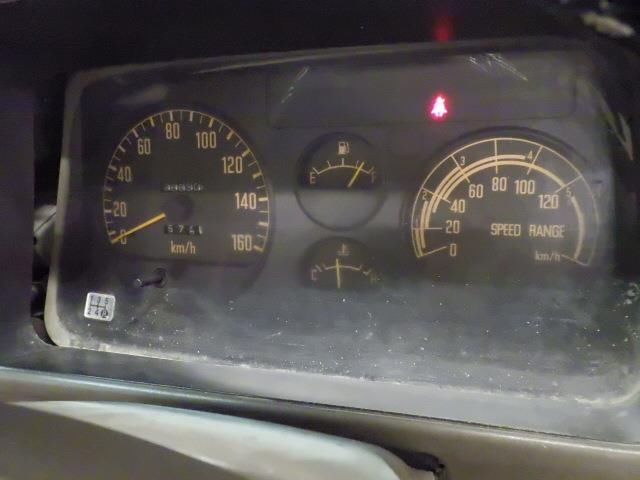 1995 Isuzu Elf シャーシ auction photo 6