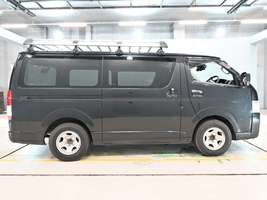 2022 Toyota Hiace DX GLパッケージ auction photo 3