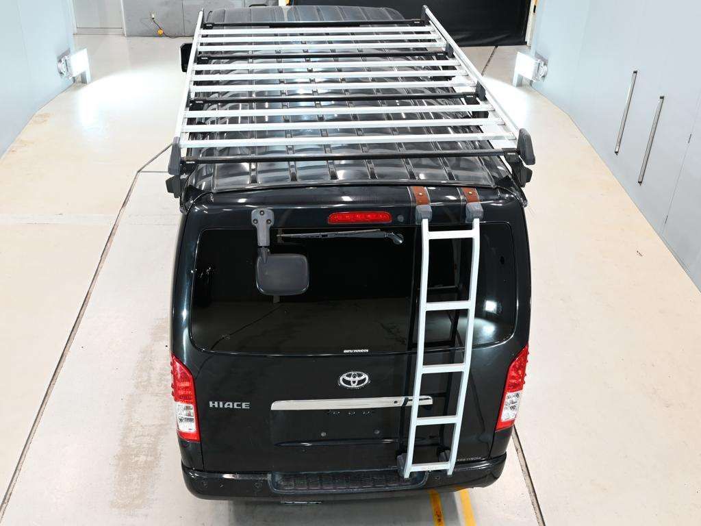 2022 Toyota Hiace DX GLパッケージ auction photo 8