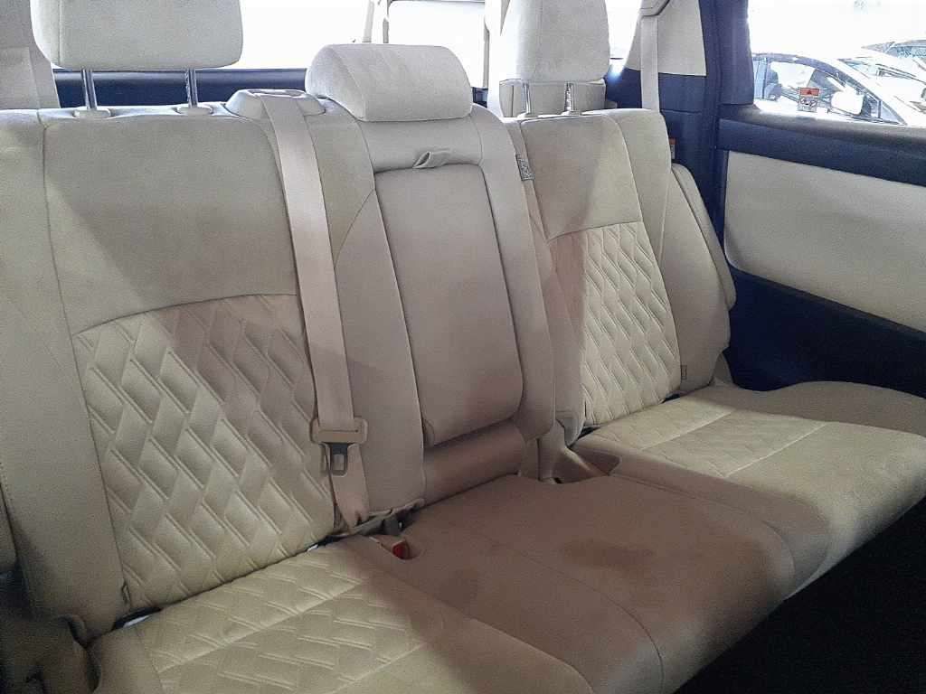 2022 Toyota Alphard 2.5X auction photo 11