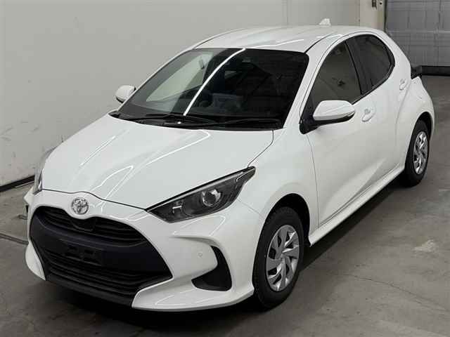 2021 Toyota Yaris G 4WD auction photo 4