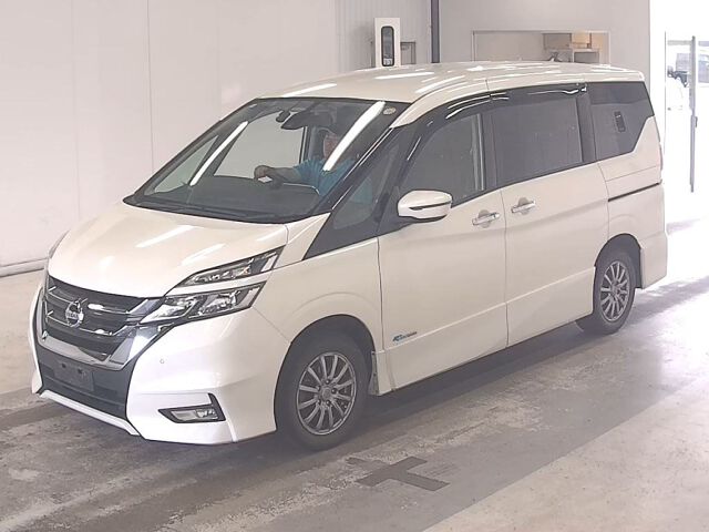 2017 Nissan Serena Hスタプロパイロット 4WD auction photo 4