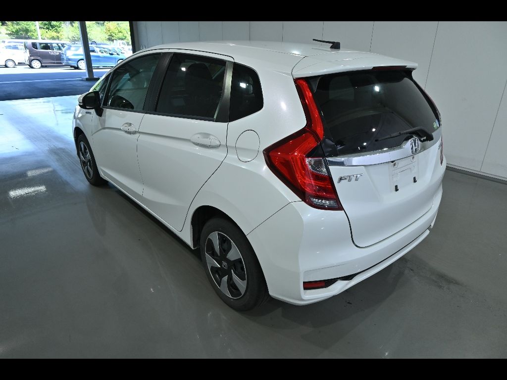 2019 Honda Fit ハイブリッドF auction photo 5