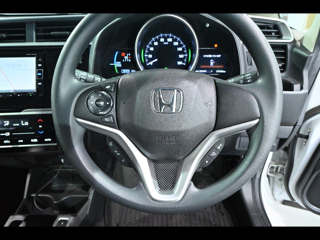 2019 Honda Fit ハイブリッドF auction photo 9