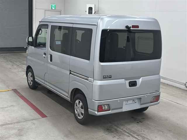 2022 Toyota Pixis Van クルーズ auction photo 2