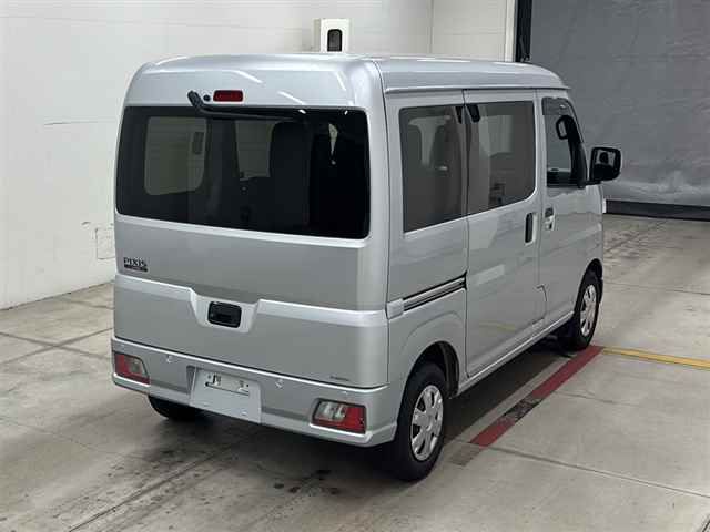 2022 Toyota Pixis Van クルーズ auction photo 5