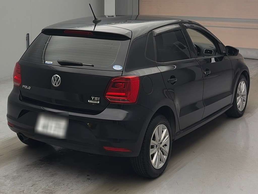 2017 Volkswagen VW ポロ TSIコンフォートライン auction photo 2