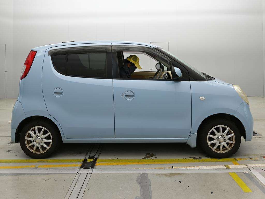2010 Nissan モコ E auction photo 3