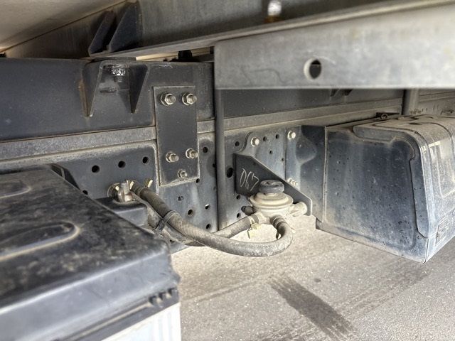 2009 Isuzu Elf レイゾウレイトウ auction photo 12
