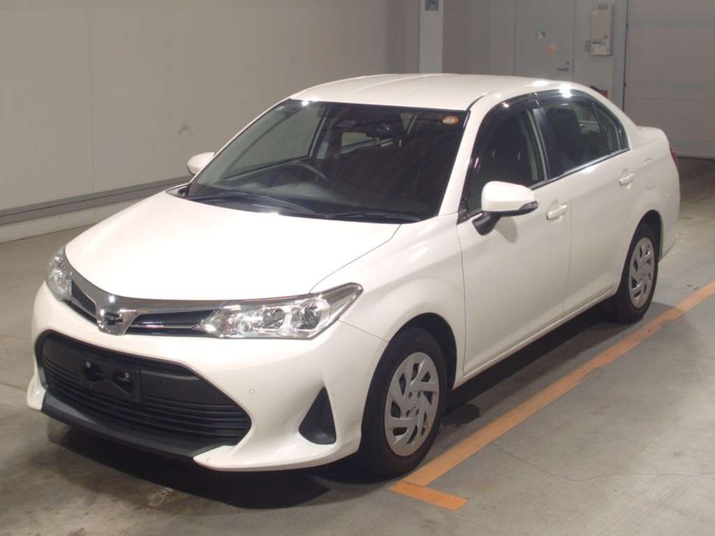 Japan Auction Vehicles 4 2021 Toyota Corolla Axio EX auction photo