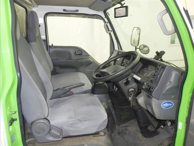 2015 Isuzu Elf 冷蔵・冷凍車 auction photo 6