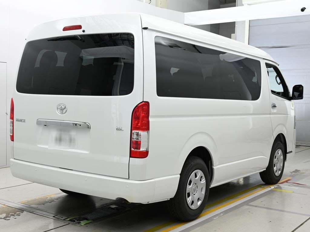 2026 Toyota Hiace GL 4WD auction photo 2