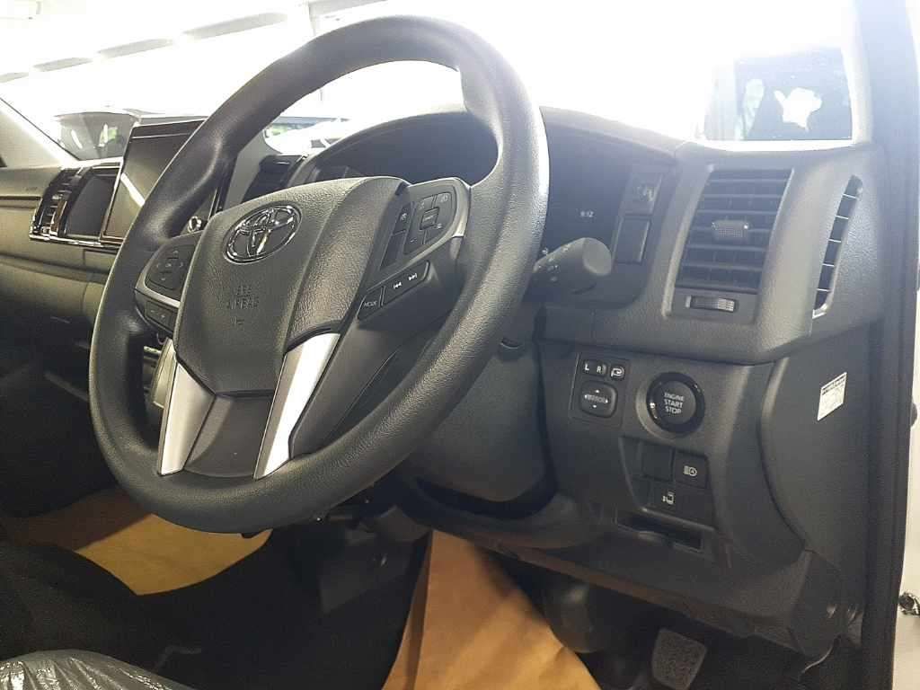 2026 Toyota Hiace GL 4WD auction photo 9