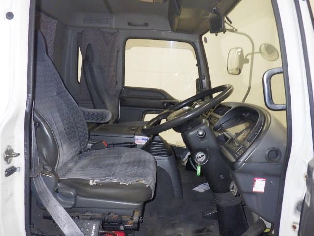 2001 Isuzu Forward Wing auction photo 6
