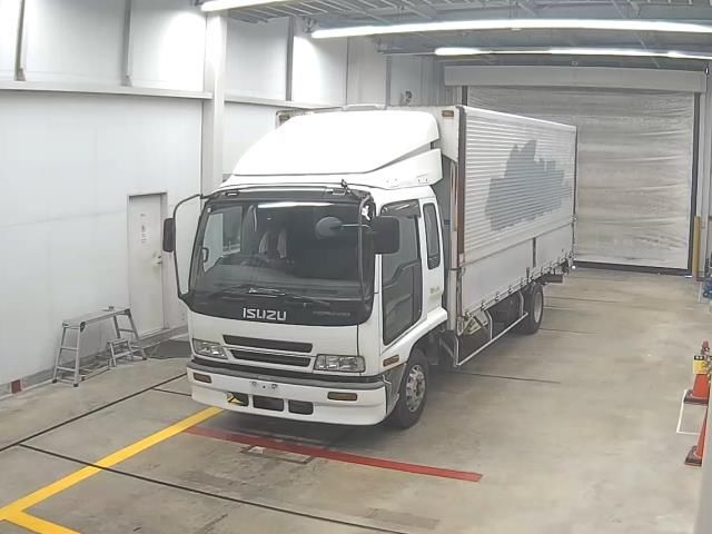 Japan Auction Vehicles 10 2001 Isuzu Forward Wing auction photo