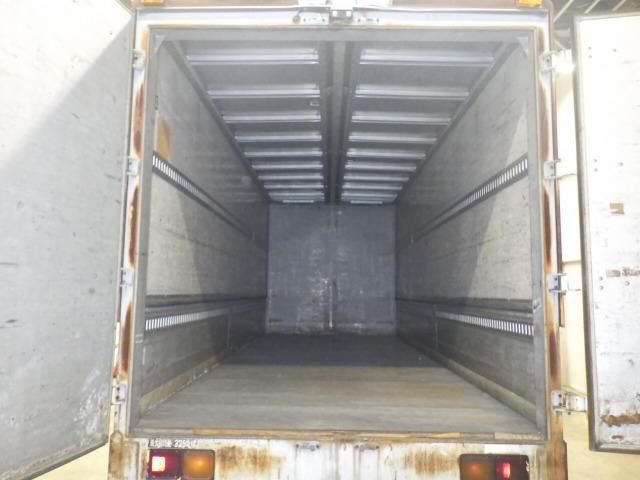 2001 Isuzu Forward Wing auction photo 4