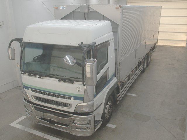 2015 Mitsubishi Fuso Wing Japan auction vehicle
