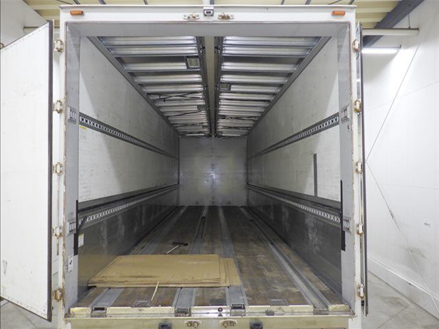 2015 Mitsubishi Fuso Wing auction photo 4