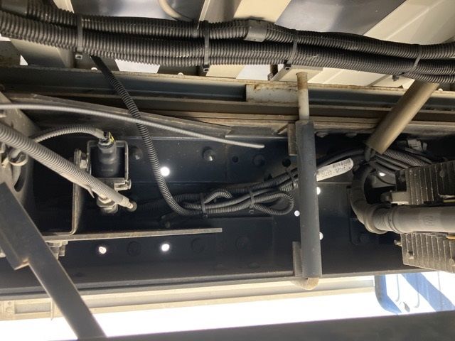 2017 Nissan Diesel クオン Aluminum Wing auction photo 11