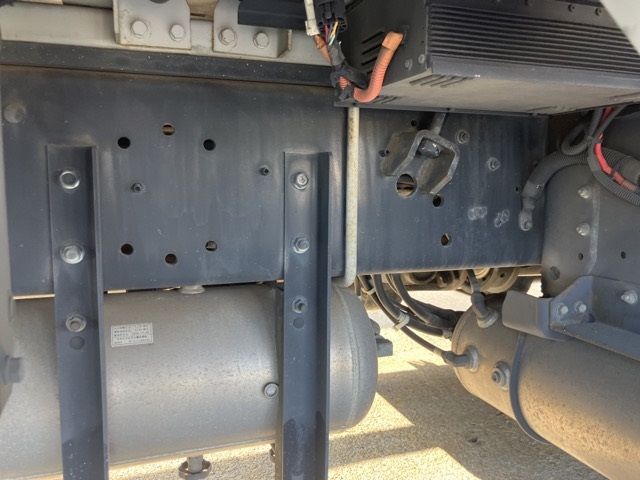 2017 Nissan Diesel クオン Aluminum Wing auction photo 15