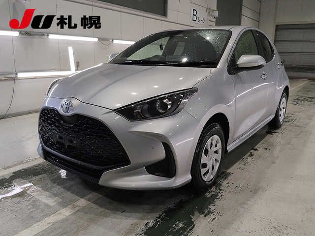 2024 Toyota Yaris 4WD X Japan auction vehicle