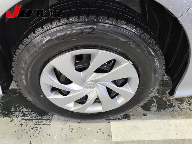 2024 Toyota Yaris 4WD X auction photo 9
