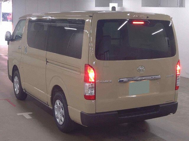2026 Toyota Hiace ロングスーパーGL 4WD auction photo 2