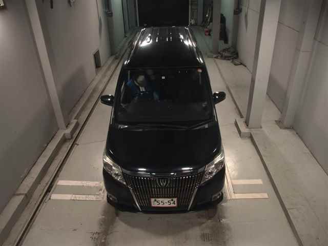 2015 Toyota Esquire Xi auction photo 6
