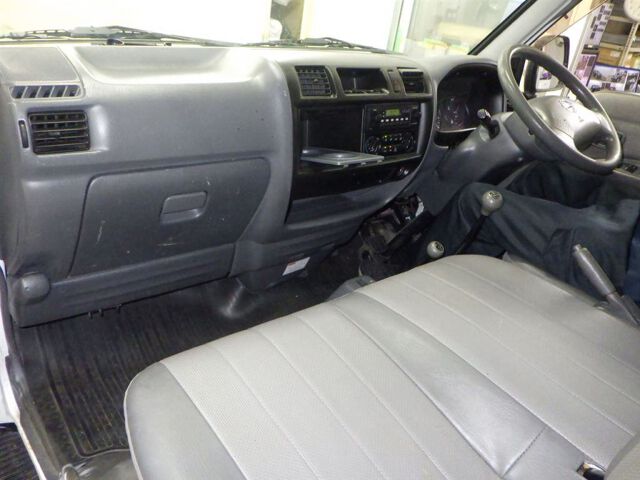 2010 Nissan バネットトラック P-gate 4WD auction photo 3