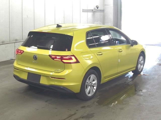 2021 Volkswagen VW ゴルフ eTSI Active auction photo 3