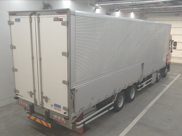 2020 Isuzu Wing auction photo 2