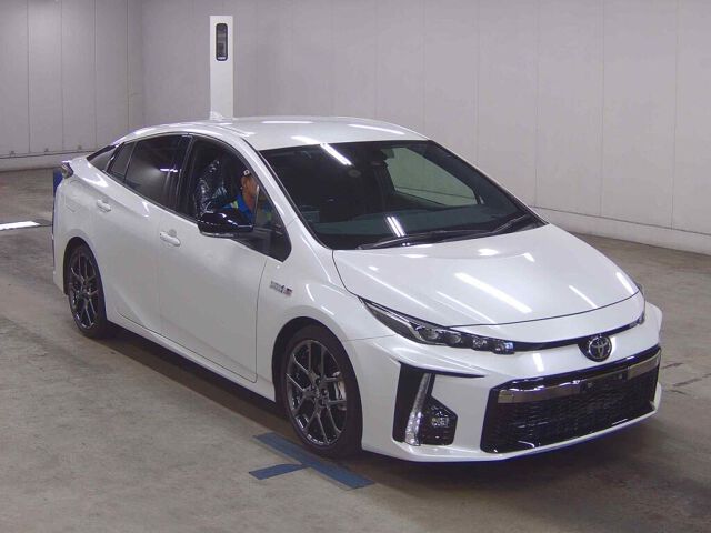 2021 Toyota Prius PHEV S GR Sport Japan auction vehicle