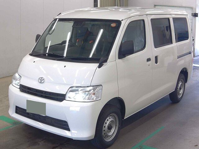 2025 Toyota TownAce Van GL 4WD auction photo 4