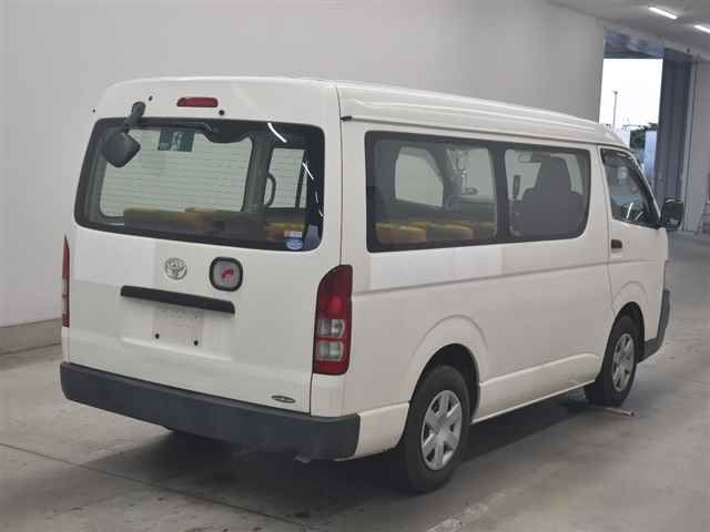 2009 Toyota Hiace 幼児バス auction photo 5