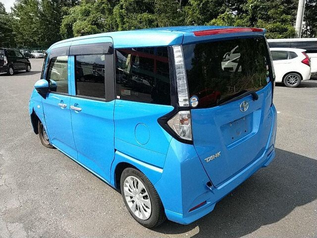 2017 Toyota Tank auction photo 2