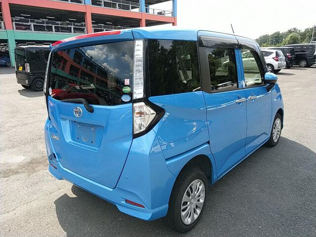 2017 Toyota Tank auction photo 5