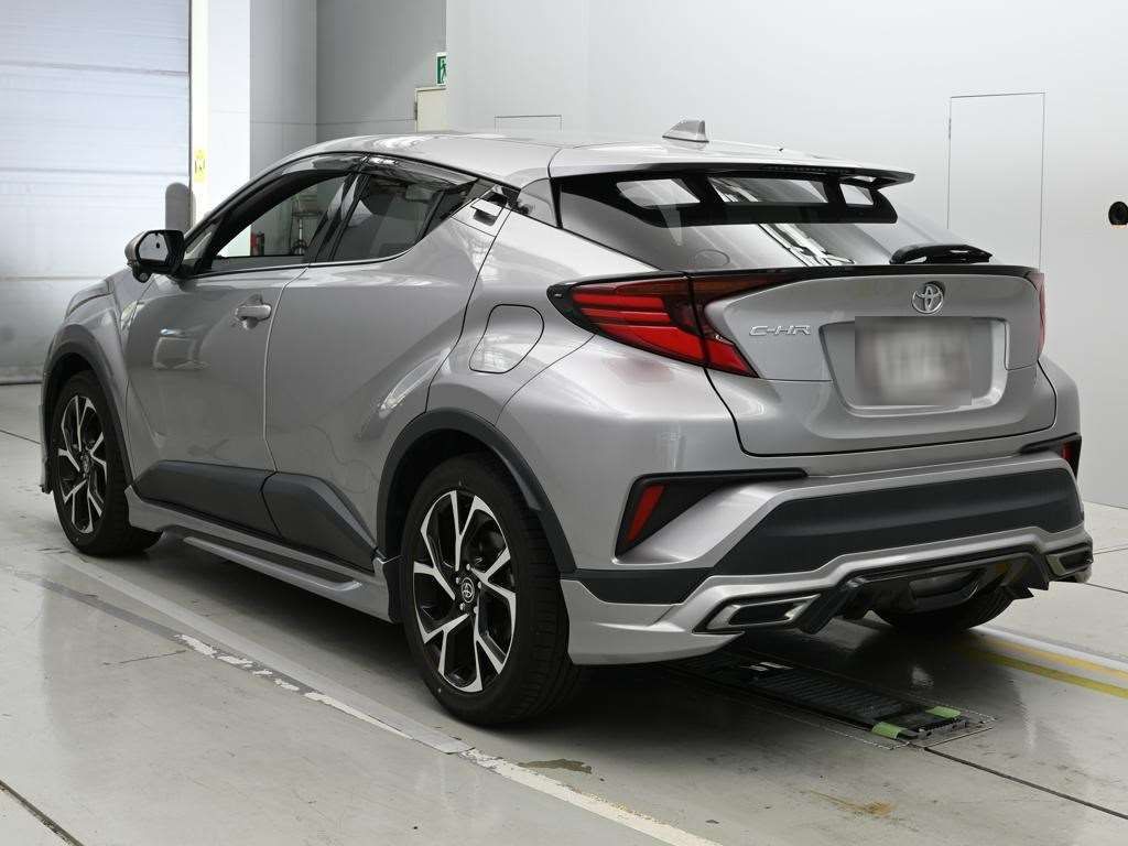 2023 Toyota C-HR G-T auction photo 6